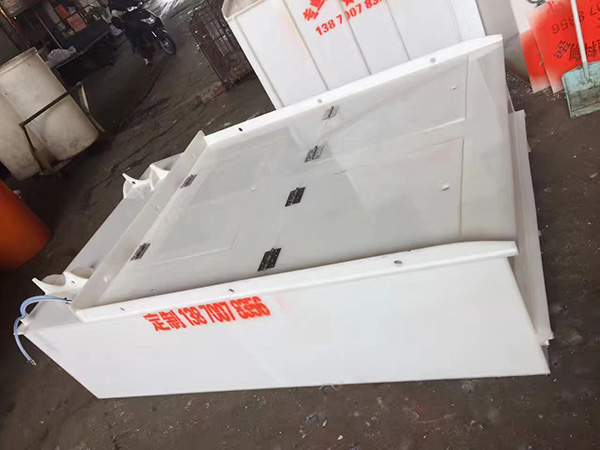 三輪摩托車魚箱